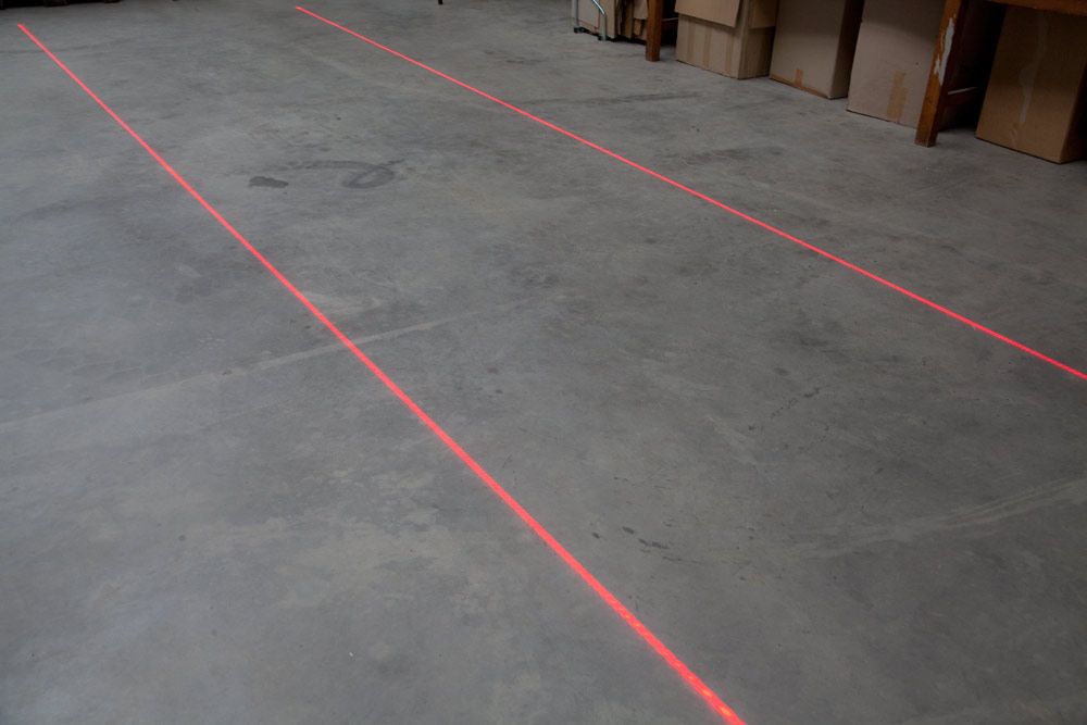 Abriebfeste Bodenmarkierung mit TopFloor Laser